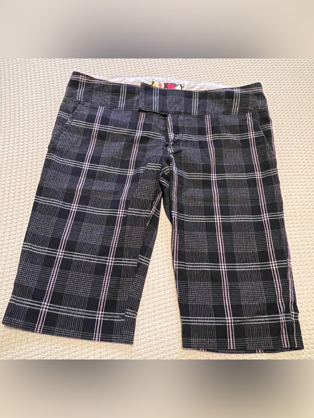 Roxy Black Plaid Shorts with Pink Accent Junior 7